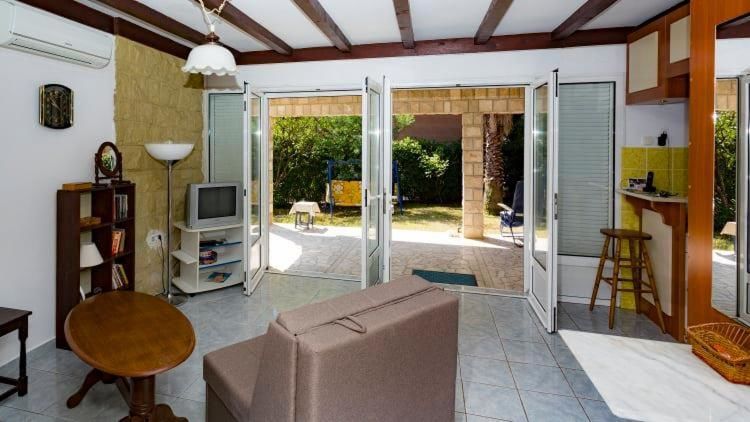 Виллы Vila Tara Bečići Boreti Бечичи-8